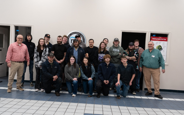 auto tech grads